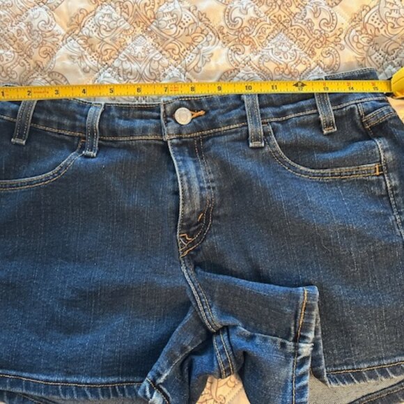 Levi's 3" jean shorts - Picture 9 of 11